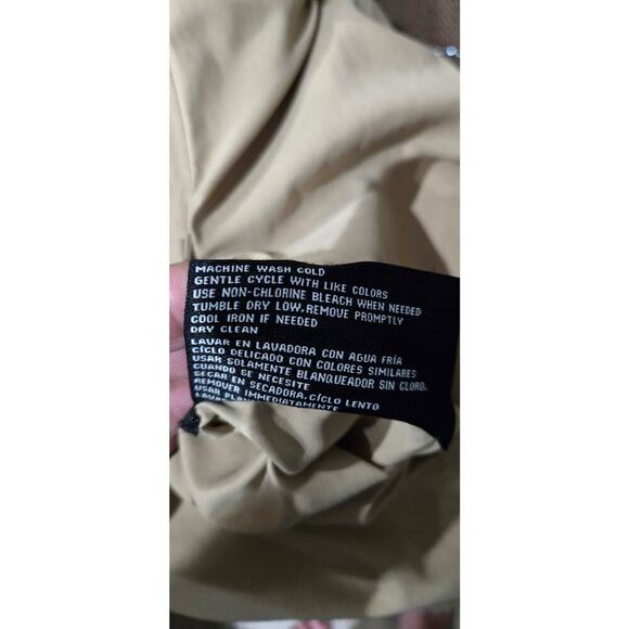 Women's weatherproof faux fur sleeveless coat. - Picture 15 of 15